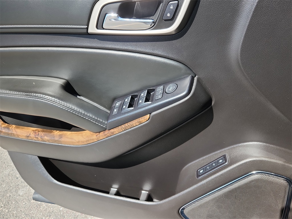 Vehicle image 9 of 29