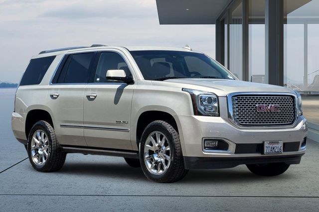 2016 GMC Yukon Denali Image 3 of 50