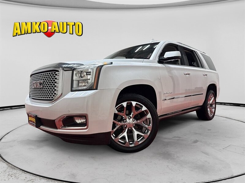 2016 GMC Yukon Denali Image 2 of 44