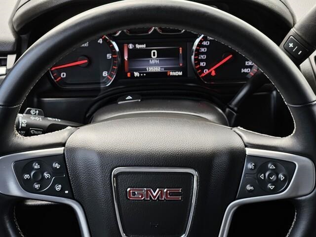 Vehicle image 26 of 31