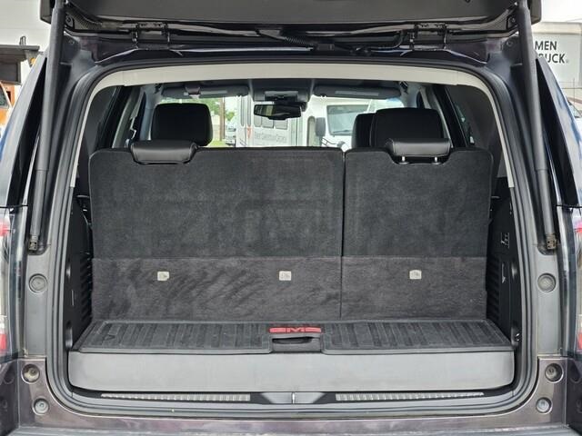 Vehicle image 10 of 31