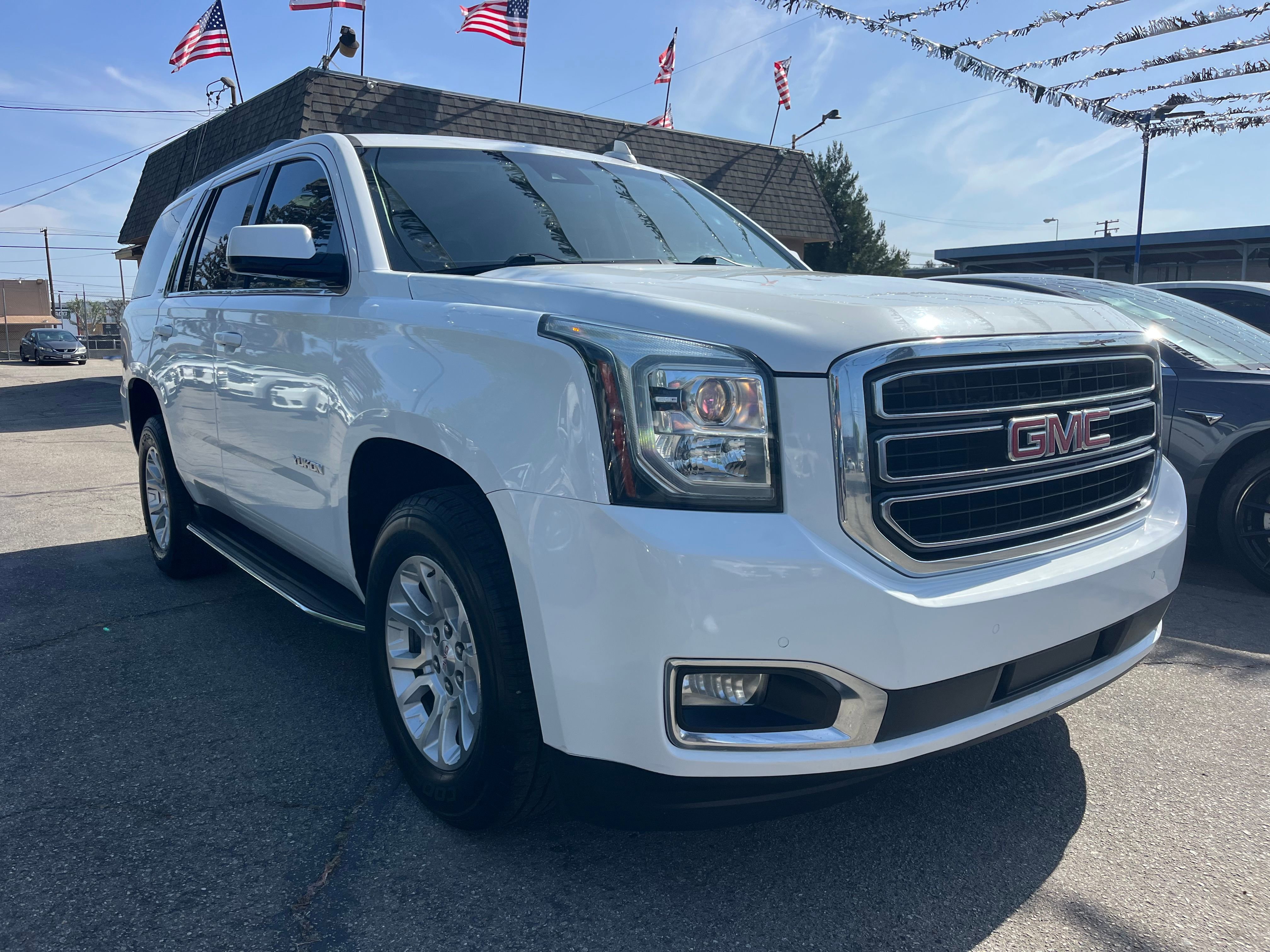 Vehicle image 8 of 71
