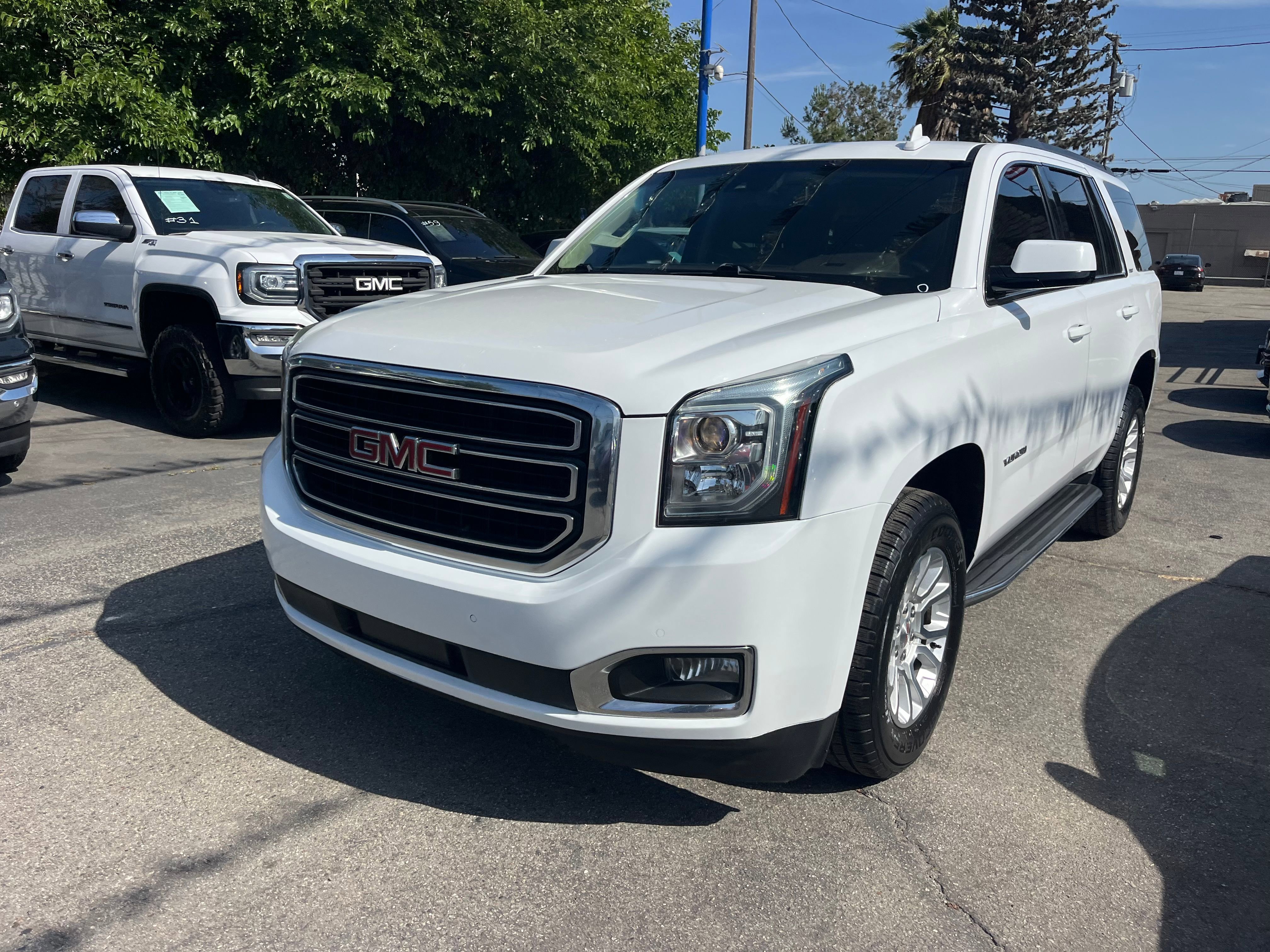 Vehicle image 4 of 71