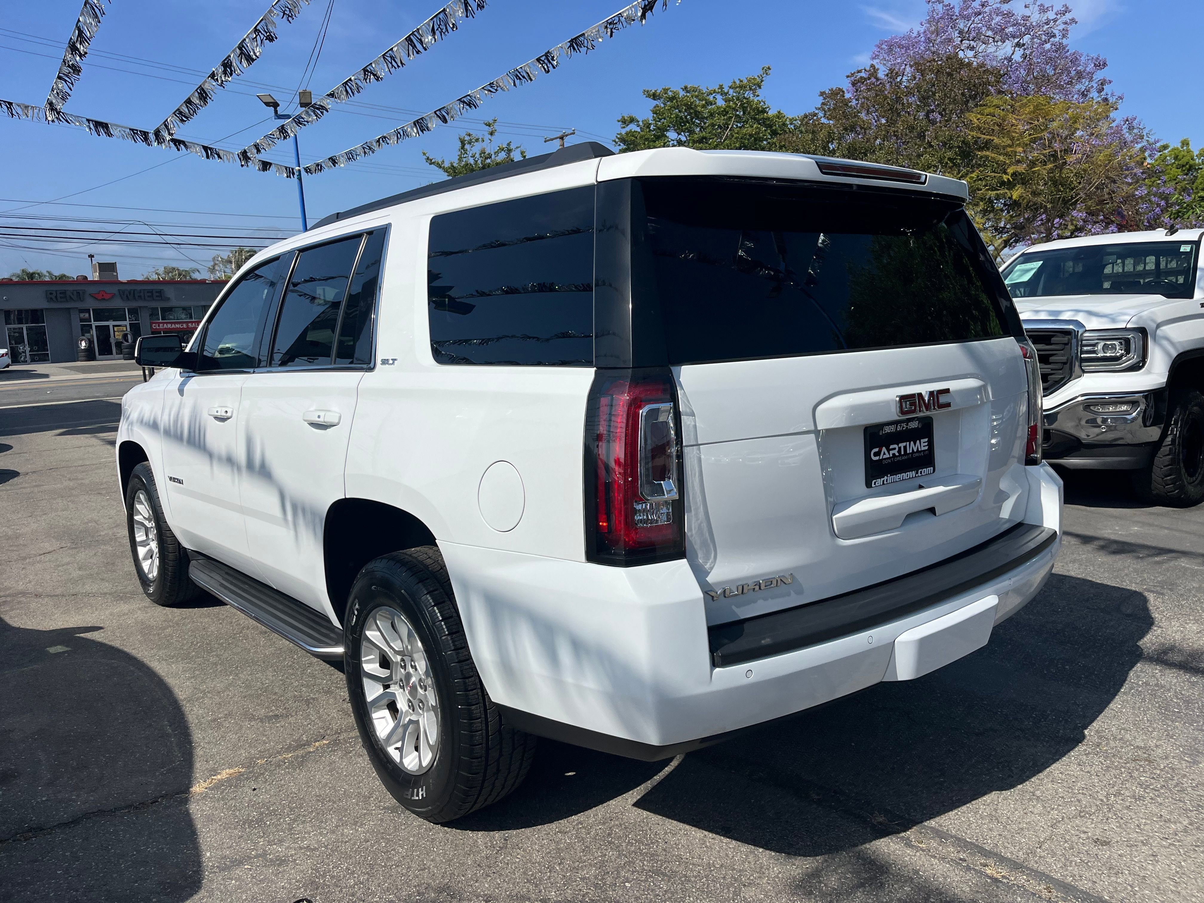 Vehicle image 20 of 71