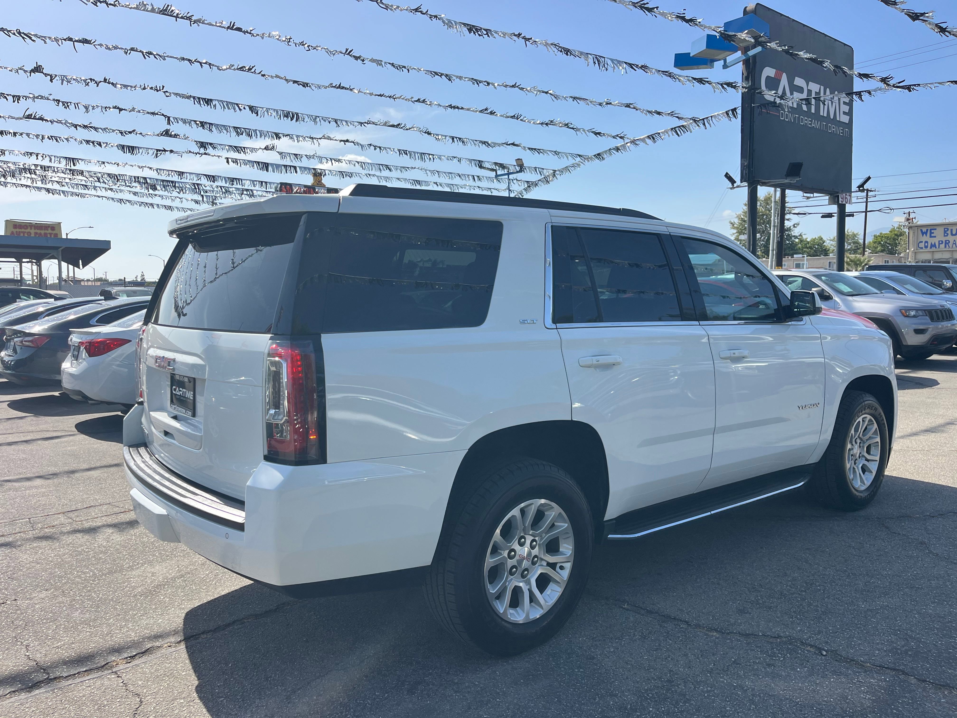 Vehicle image 14 of 71