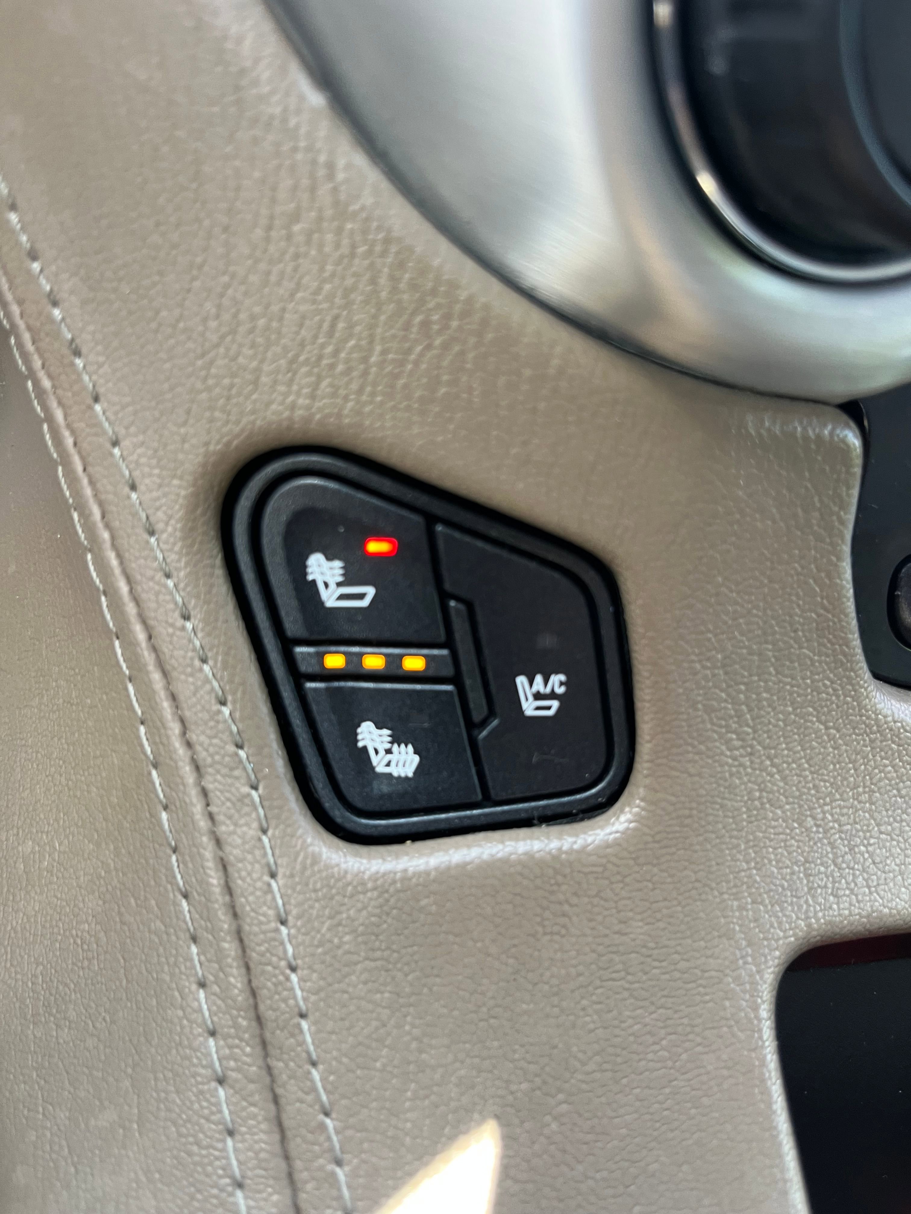 Vehicle image 54 of 71
