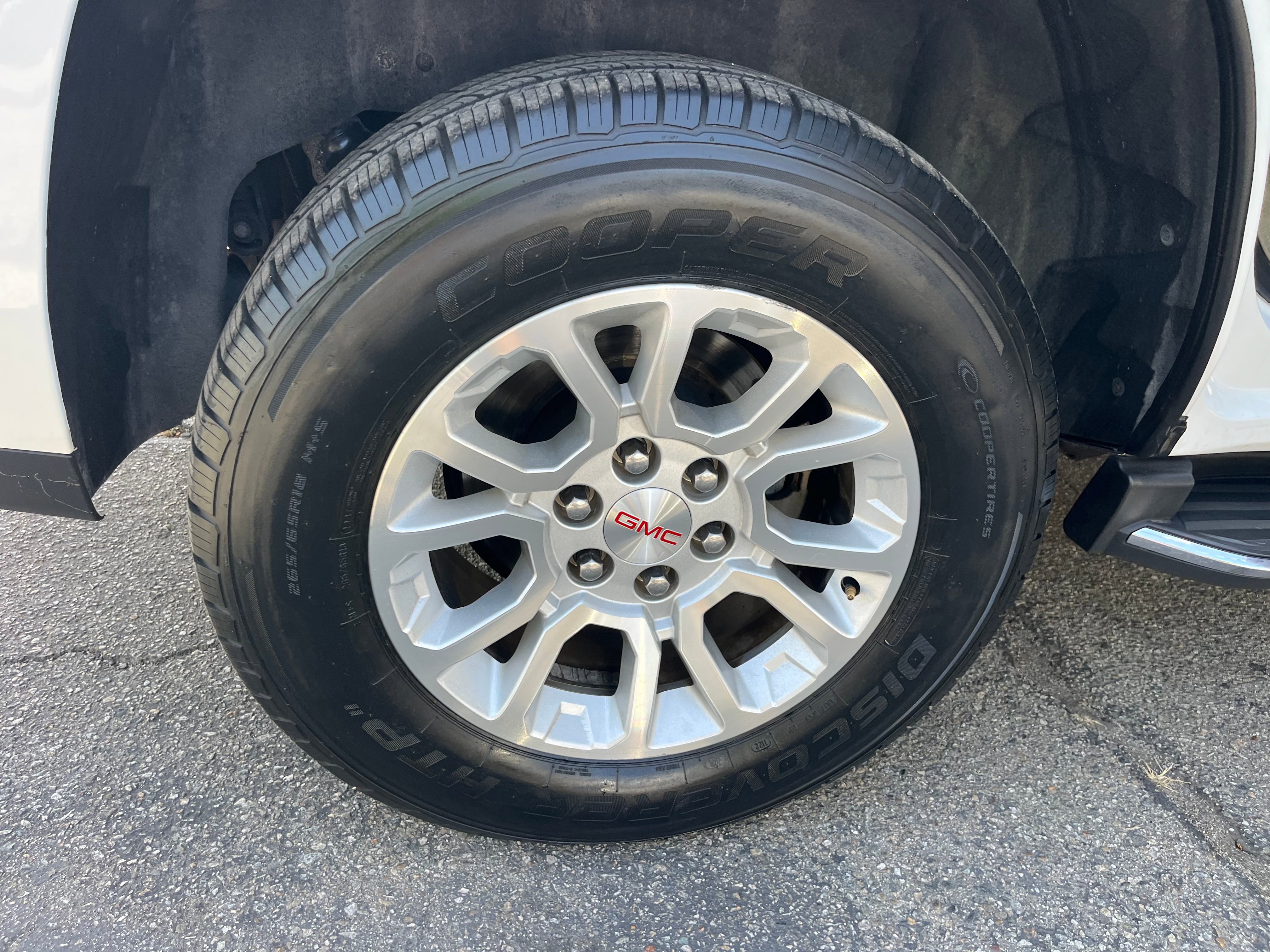 Vehicle image 45 of 71