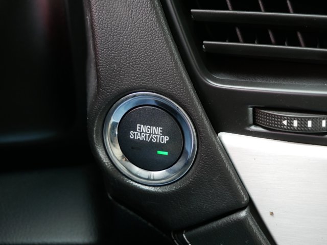 Vehicle image 32 of 42