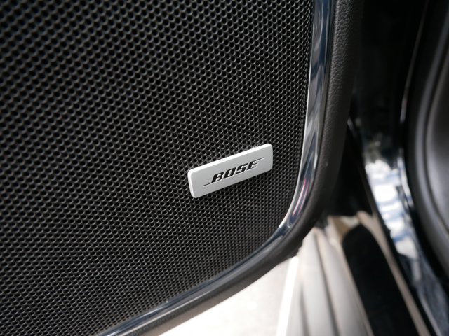 Vehicle image 25 of 42