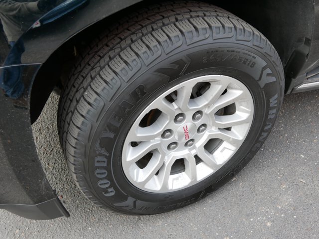 Vehicle image 9 of 42