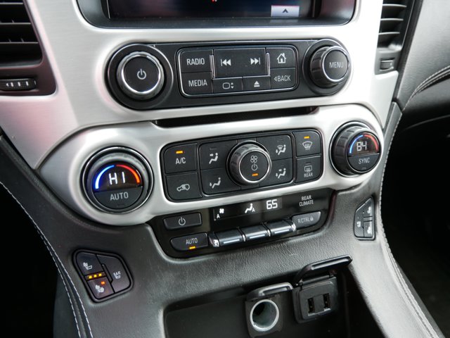 Vehicle image 37 of 42