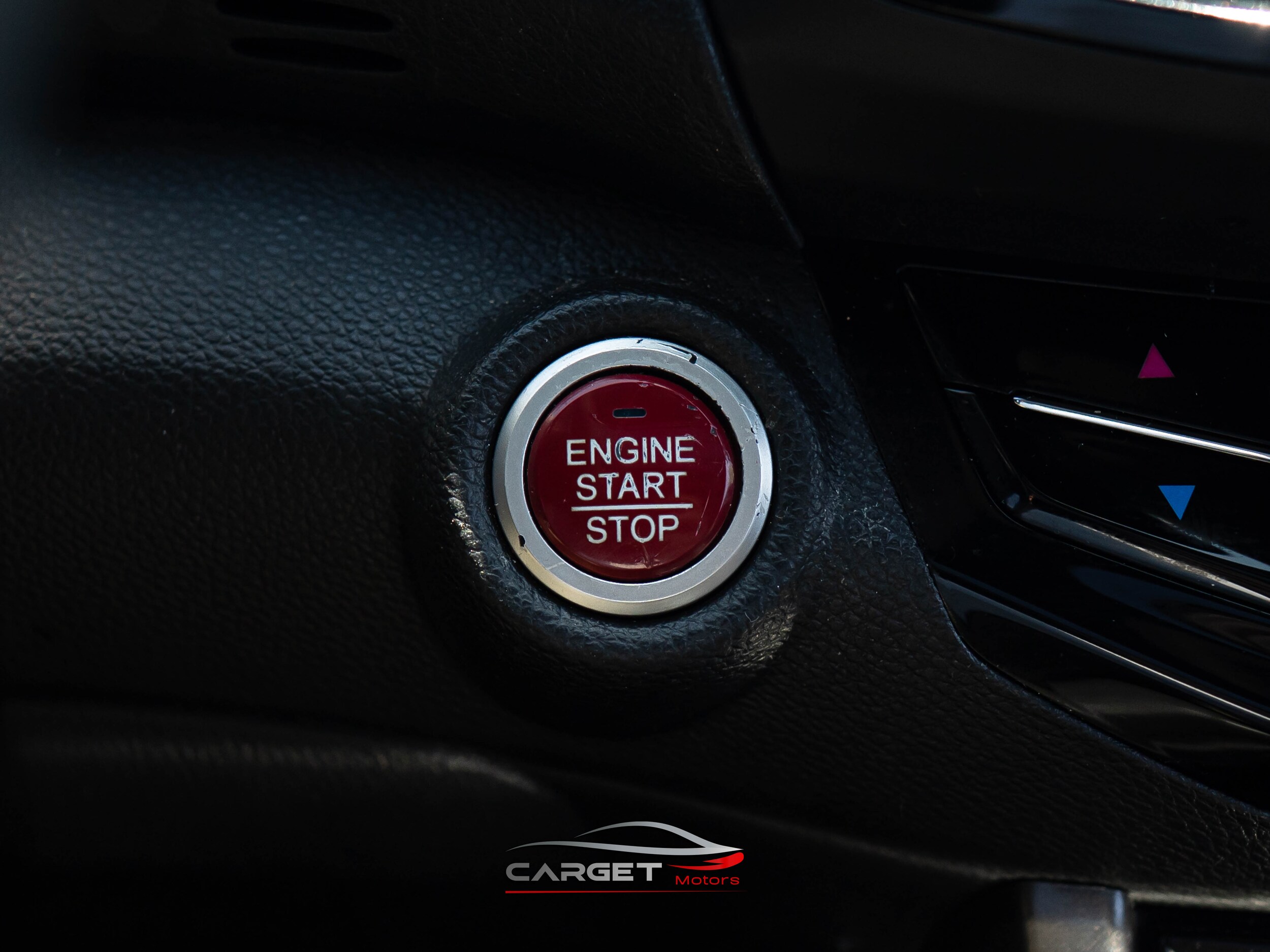Vehicle image 25 of 40