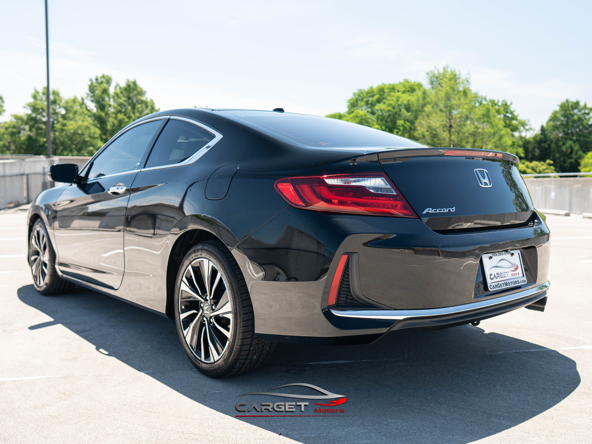 Vehicle image 6 of 40