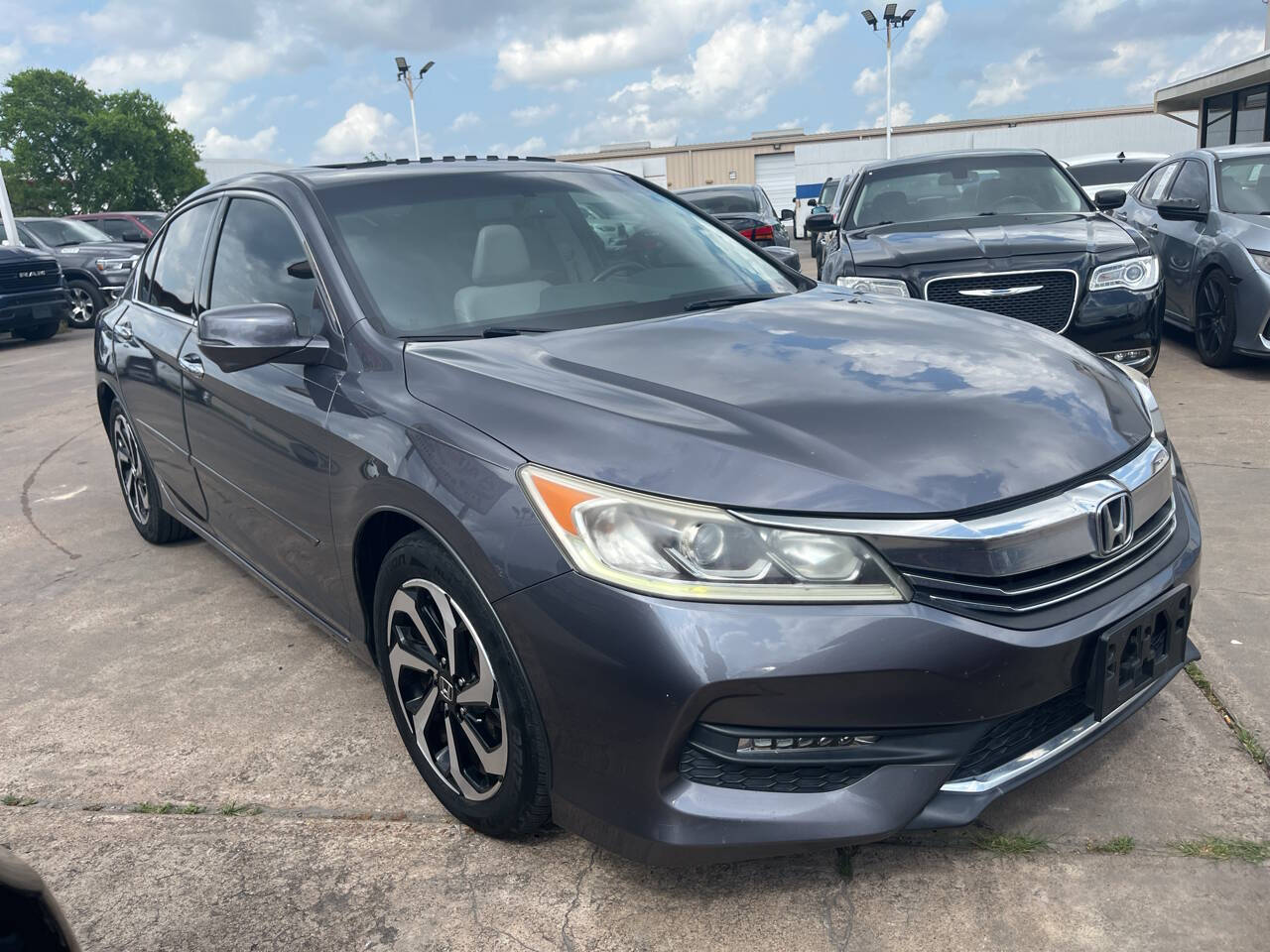 Vehicle image 2 of 18