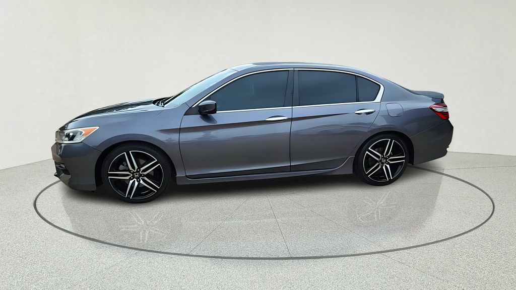 2016 Honda Accord Sport Image 2 of 29