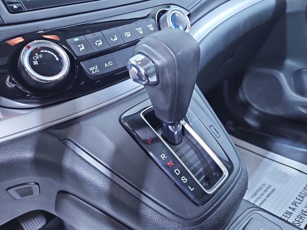 Vehicle image 22 of 28