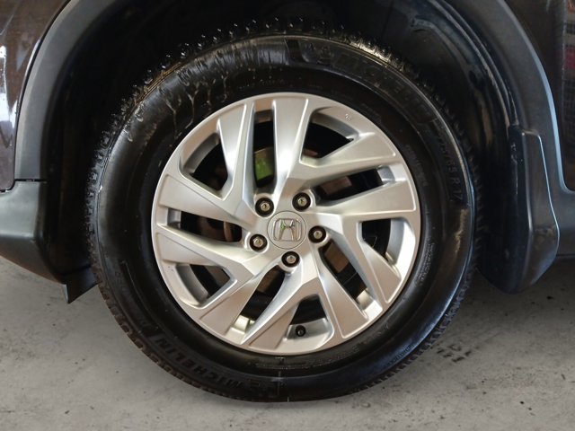 Vehicle image 9 of 22