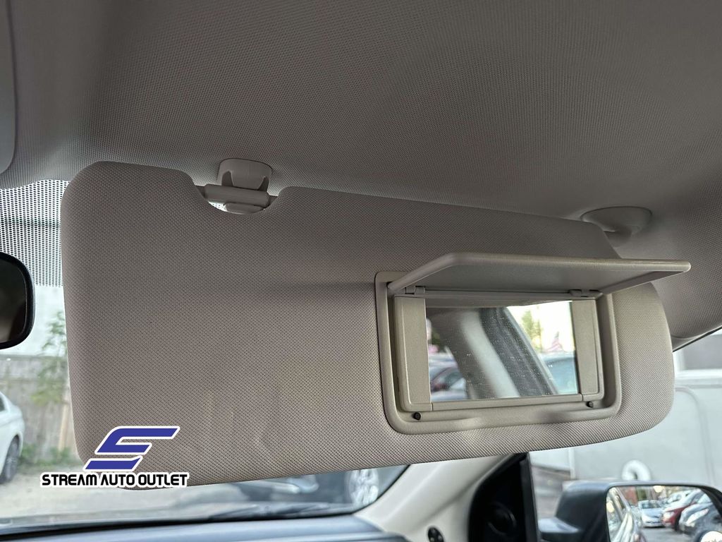 2016 Honda CR-V SE Image 27 of 31