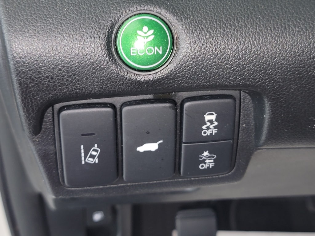 Vehicle image 20 of 31