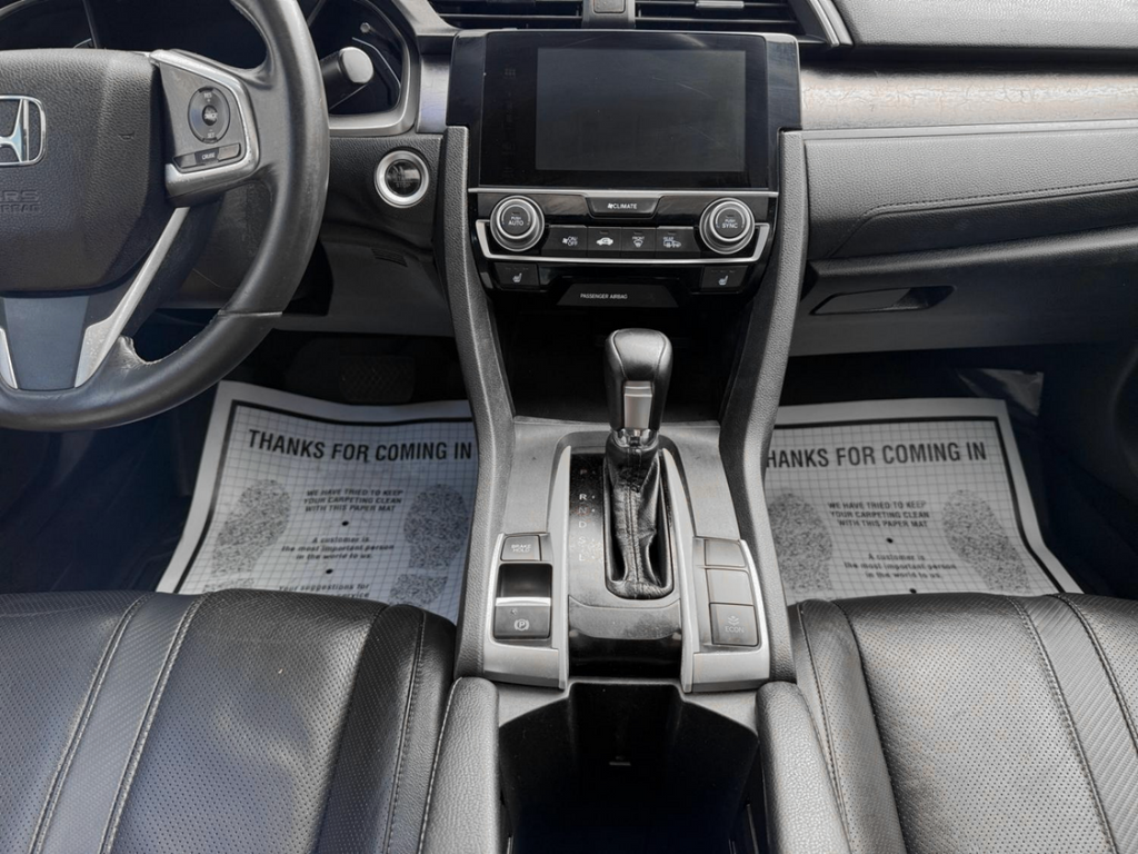 Vehicle image 16 of 33