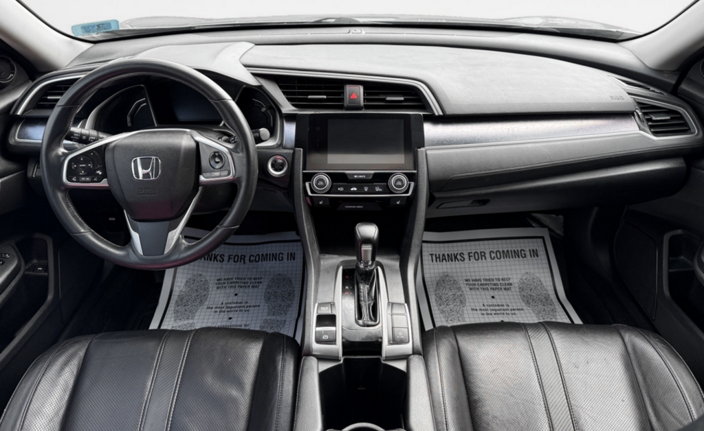 Vehicle image 15 of 33