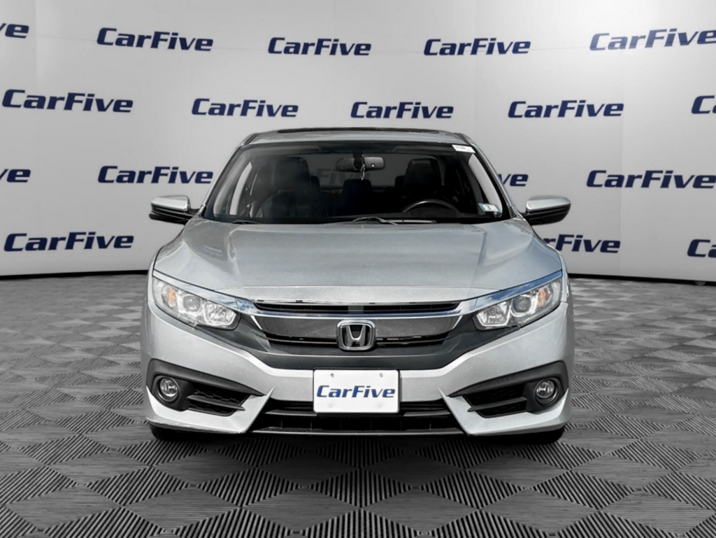 Vehicle image 4 of 33