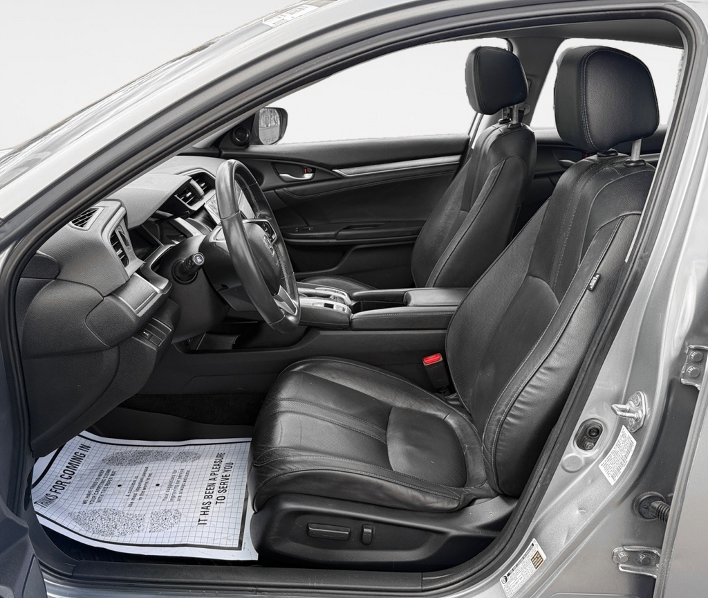 Vehicle image 12 of 33