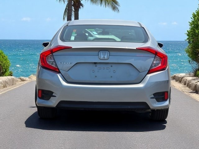 Vehicle image 6 of 34