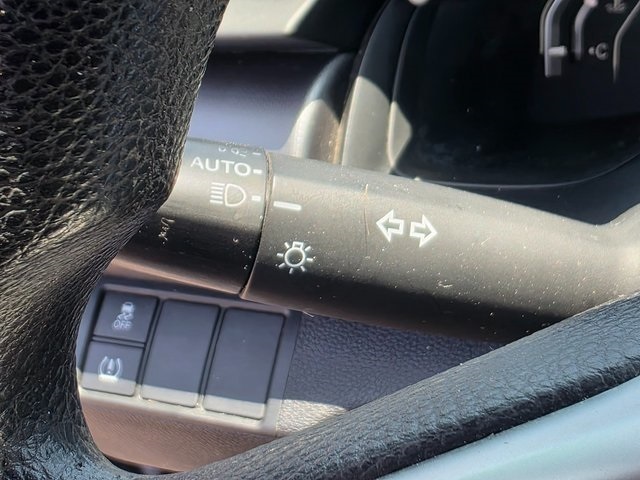 Vehicle image 24 of 34