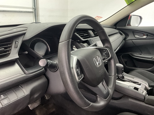 Vehicle image 10 of 24