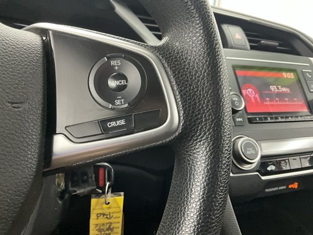 Vehicle image 20 of 24
