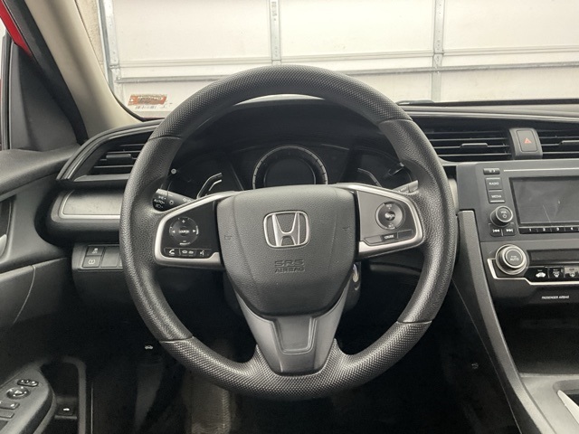 Vehicle image 11 of 24