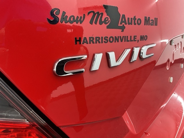 Vehicle image 13 of 24