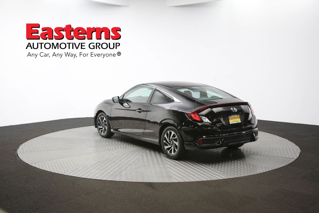 Vehicle image 32 of 60