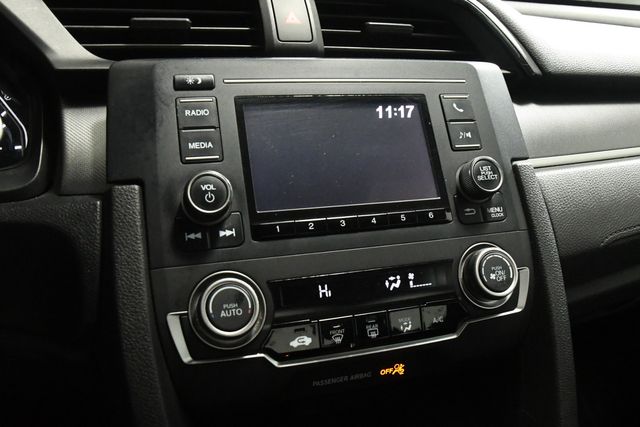 Vehicle image 10 of 20