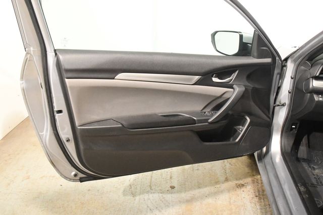 Vehicle image 19 of 20