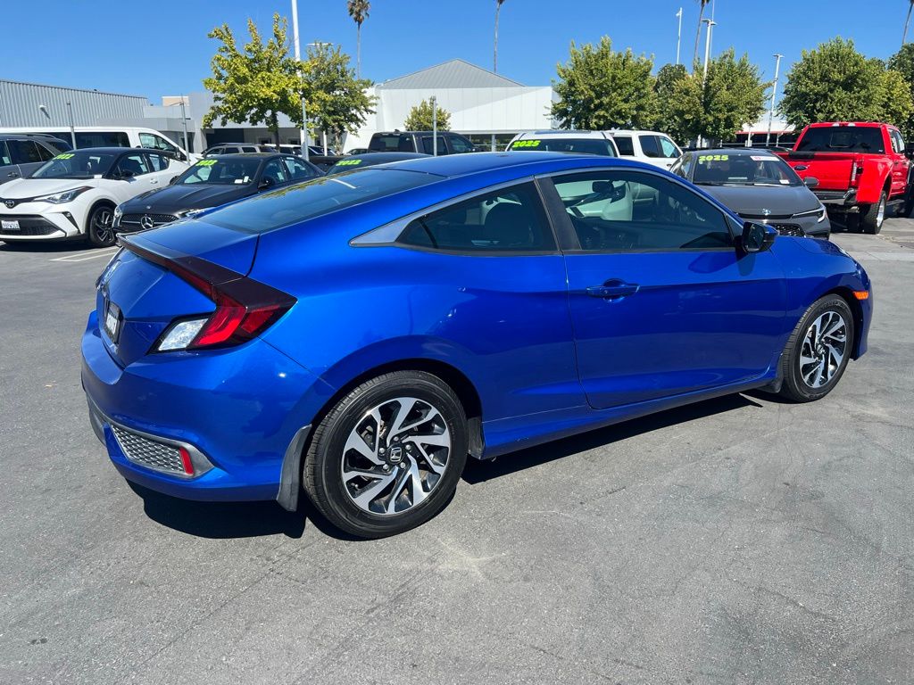 Vehicle image 4 of 28