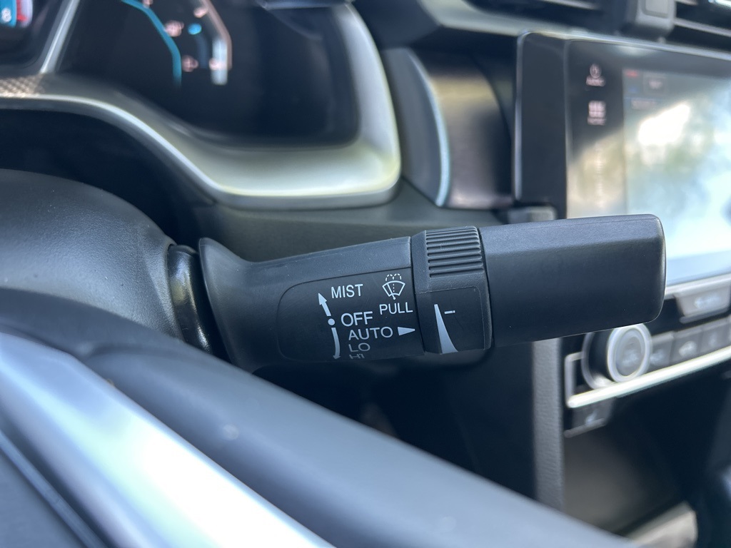 Vehicle image 26 of 50