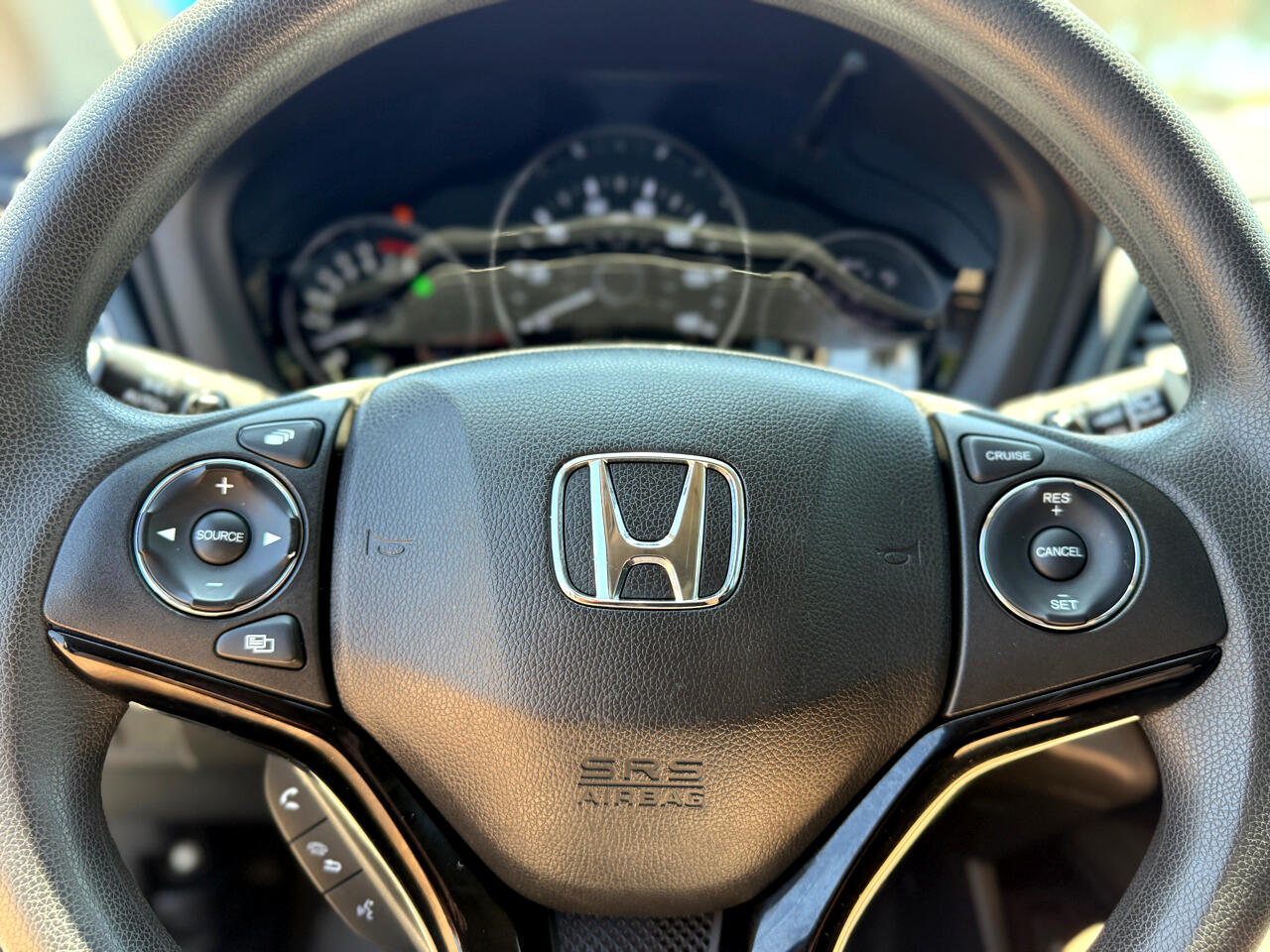 Vehicle image 16 of 29