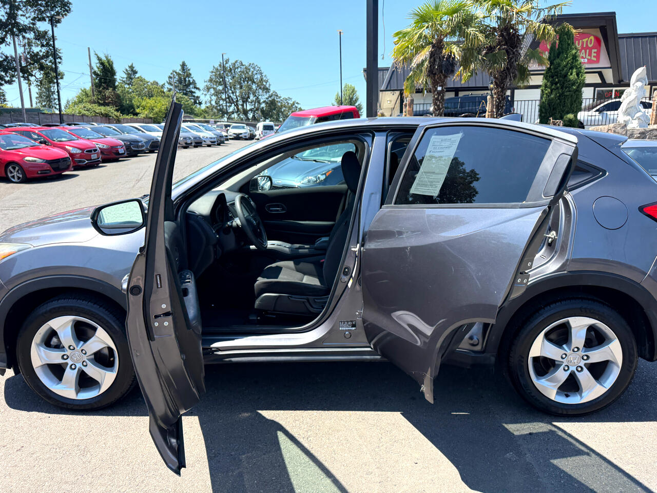 Vehicle image 8 of 29