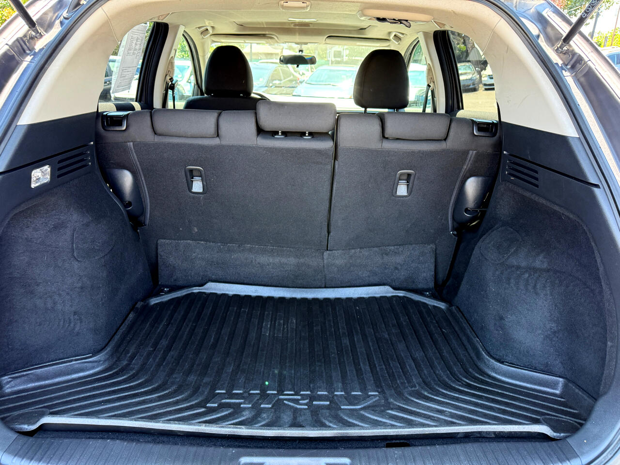 Vehicle image 10 of 29