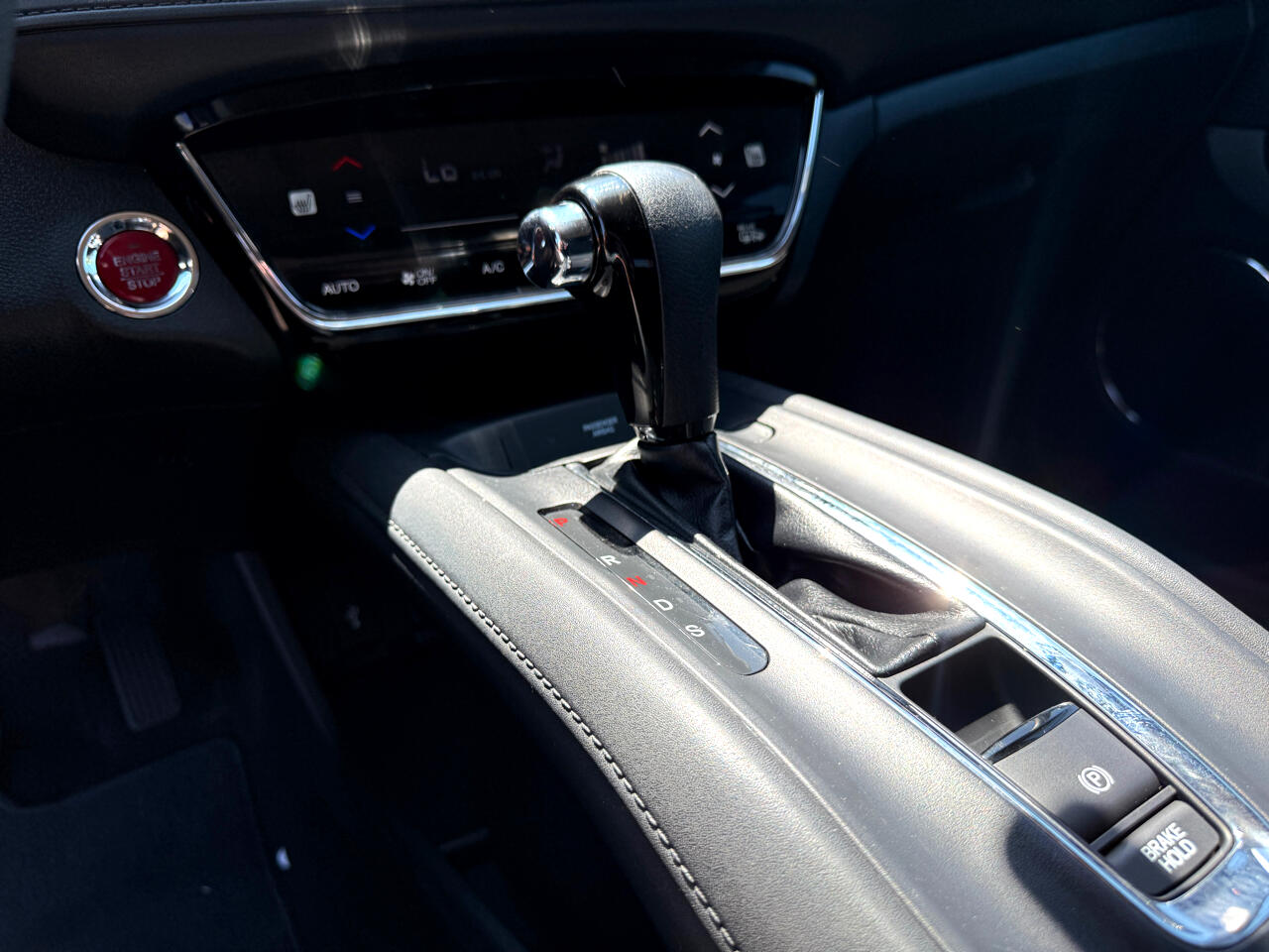 Vehicle image 19 of 29