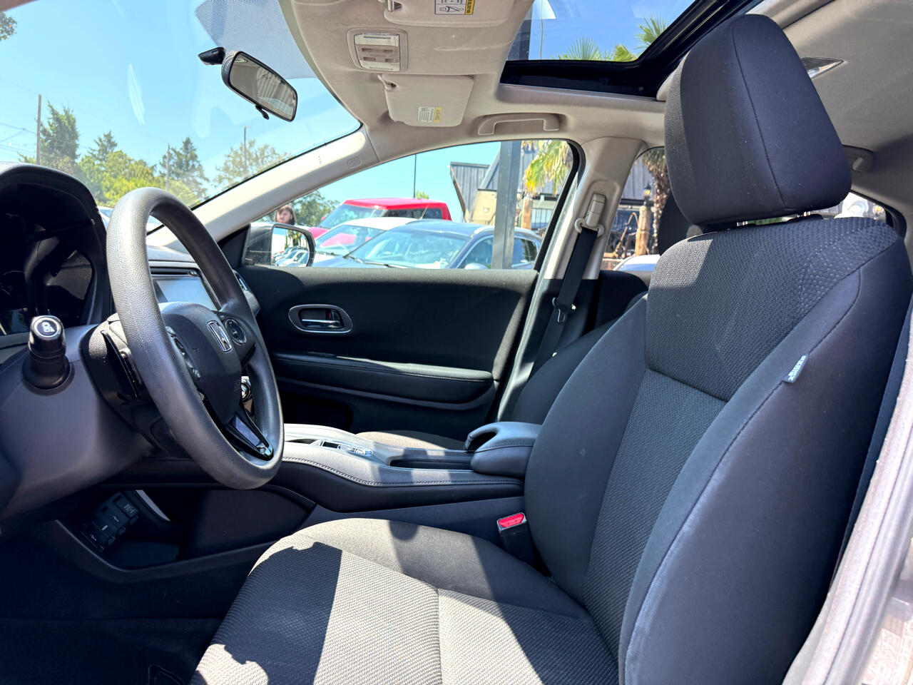 Vehicle image 12 of 29