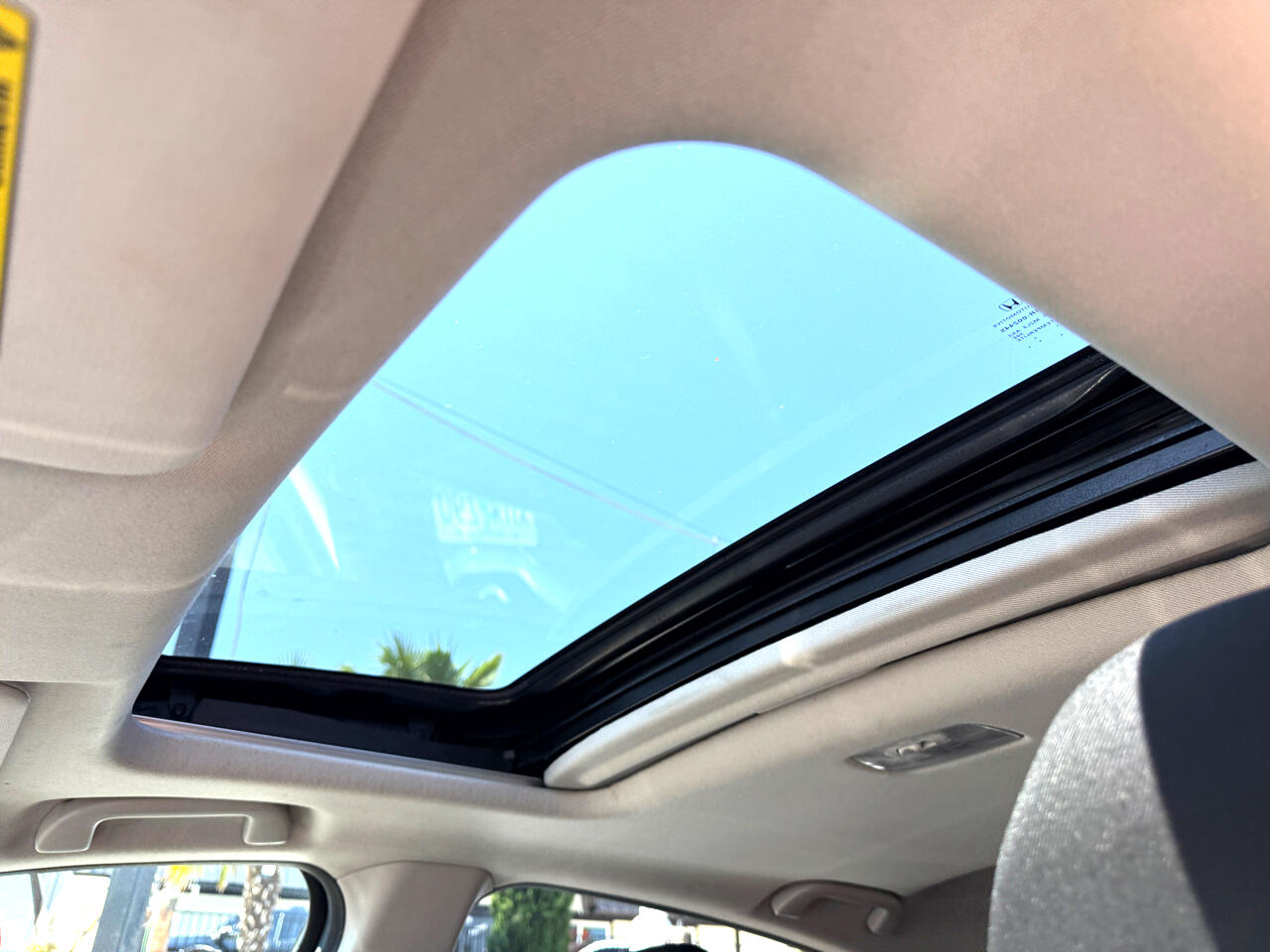 Vehicle image 26 of 29