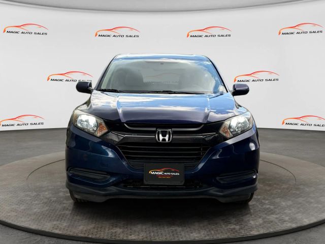 2016 Honda HR-V LX Image 2 of 37