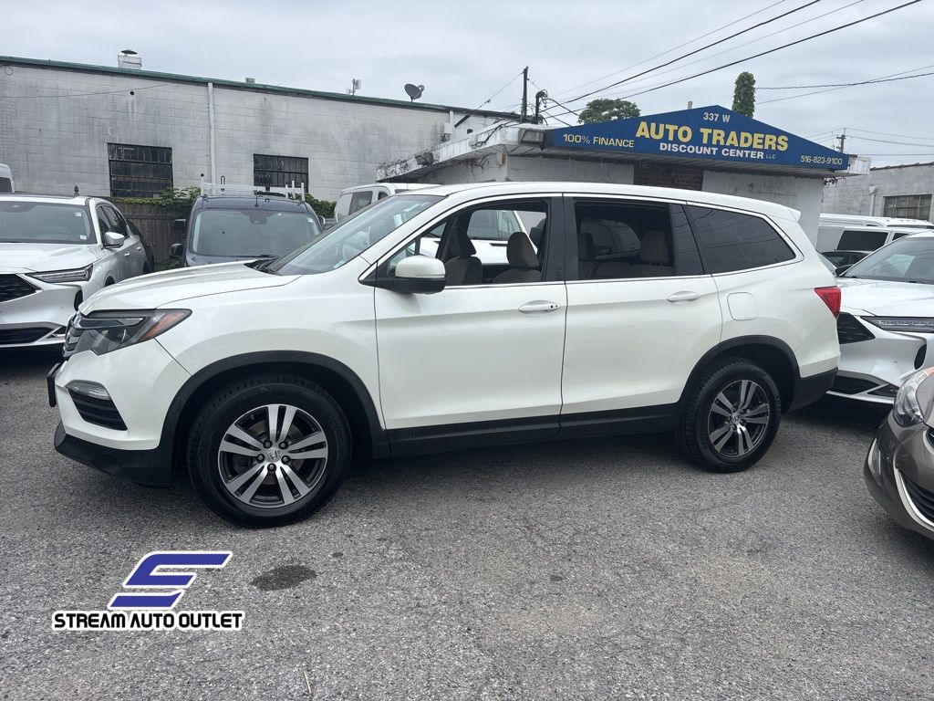 Vehicle image 1 of 33