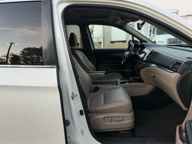 2016 Honda Pilot EX-L Image 14 of 38