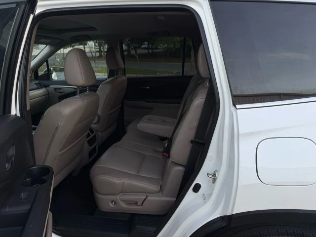 2016 Honda Pilot EX-L Image 15 of 38