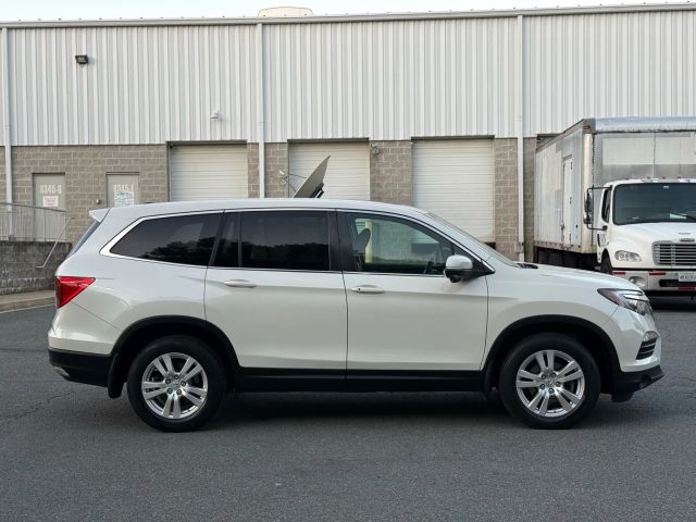 2016 Honda Pilot EX-L Image 5 of 38