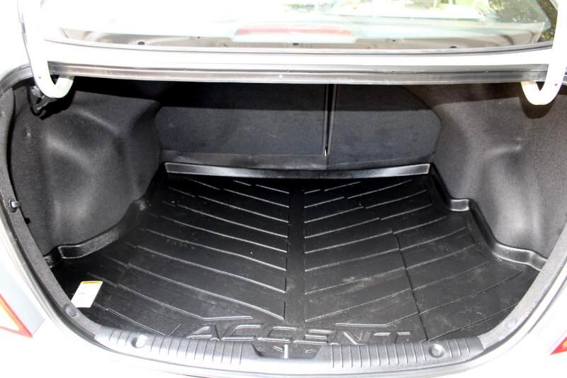 Vehicle image 10 of 27